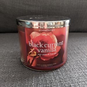 Bath & Body Works Black Currant Vanilla Candle